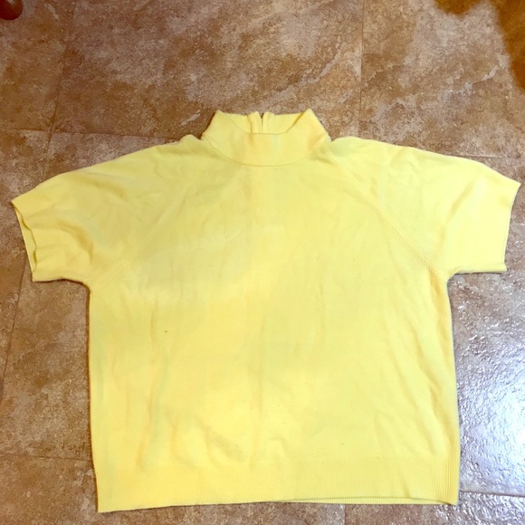 Sweaters - Canary yellow short sleeve turtleneck L